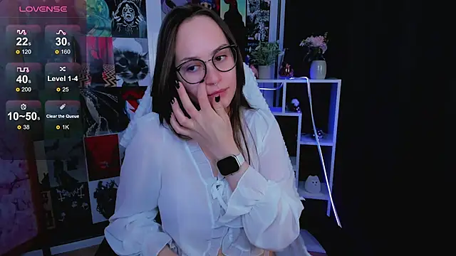 Lilly Soulmate online show from 01-13-25, 01:56