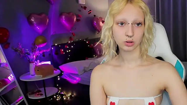 Snapshot of Lexy-Woorhez chatting on 02-26-25, 01:30 Lexy-Woorhez online show from 02-26-25, 01:30