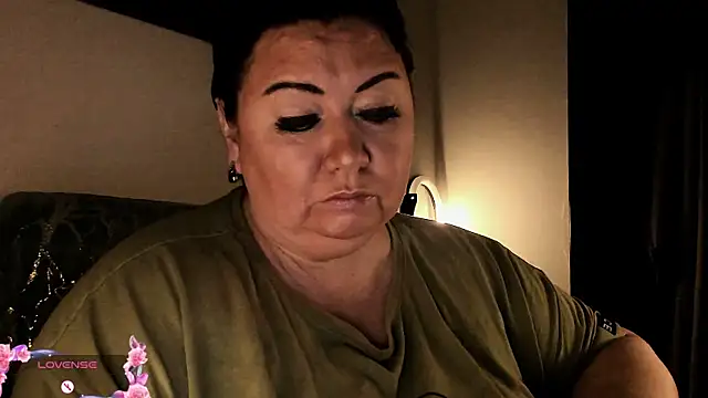 SexxyDreams1 online show from 09-10-25, 03:39