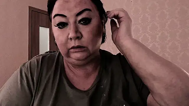 SexxyDreams1 online show from 12-21-25, 07:15