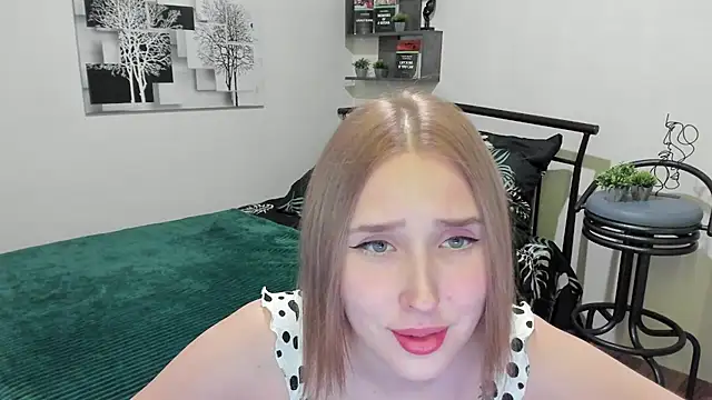 LinaTruly online show from 01-16-25, 08:25