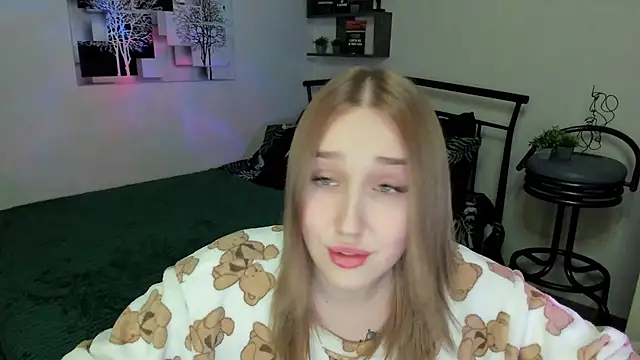 LinaTruly online show from 02-27-25, 08:31