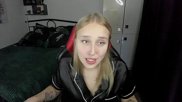 LinaTruly online show from 09-11-25, 09:48