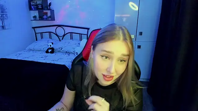 LinaTruly online show from 10-16-25, 09:38