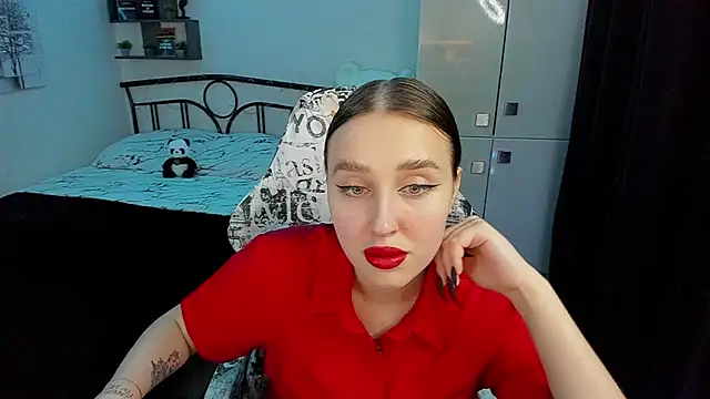 LinaTruly online show from 11-20-25, 09:58