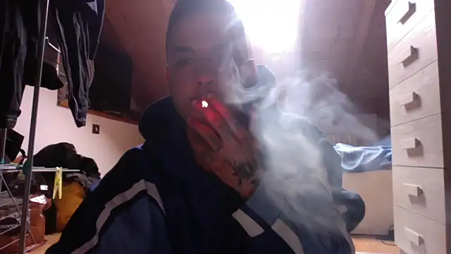 Snapshot of FTM98xxx chatting on 03-05-26, 11:06 FTM98xxx online show from 03-05-26, 11:06