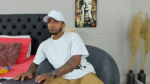 Robin Rief online show from 03-23-25, 03:21