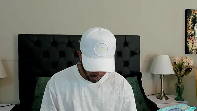 Robin Rief online show from 09-14-25, 03:16