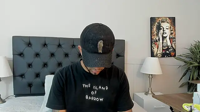 Robin Rief online show from 09-30-25, 03:33