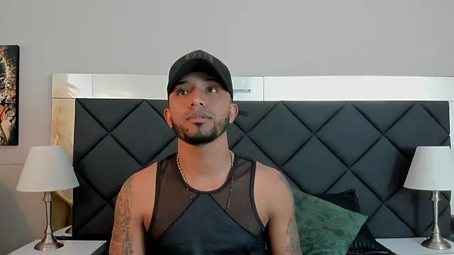 Robin Rief online show from 11-07-25, 03:17