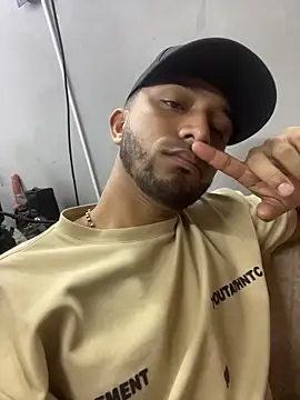 Robin Rief online show from 03-10-26, 08:47