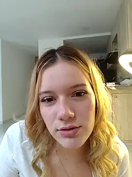 NicoleCut online show from 02-21-25, 10:59