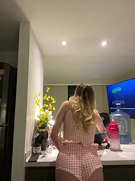 NicoleCut online show from 11-02-25, 10:17