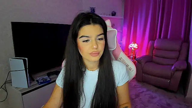 AlluringAriel online show from 09-11-25, 03:17