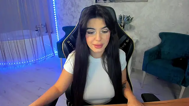 AlluringAriel online show from 10-04-25, 07:34