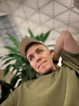 adam-rivera online show from 09-09-25, 01:38