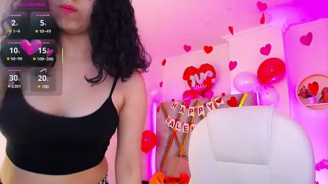 Snapshot of Aurora_Brownn chatting on 02-14-25, 04:15 Aurora Brownn online show from 02-14-25, 04:15