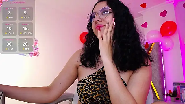 Snapshot of Aurora_Brownn chatting on 02-19-25, 07:17 Aurora Brownn online show from 02-19-25, 07:17