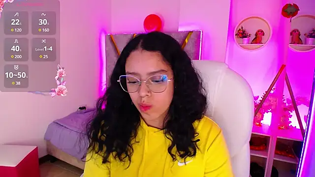 Snapshot of Aurora_Brownn chatting on 03-01-25, 11:17 Aurora Brownn online show from 03-01-25, 11:17