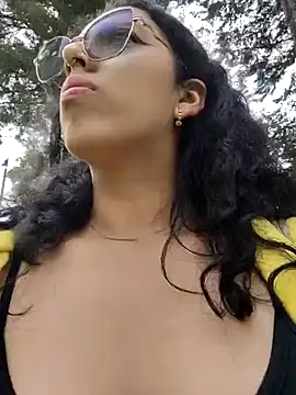 Snapshot of Aurora_Brownn chatting on 03-07-25, 03:18 Aurora Brownn online show from 03-07-25, 03:18