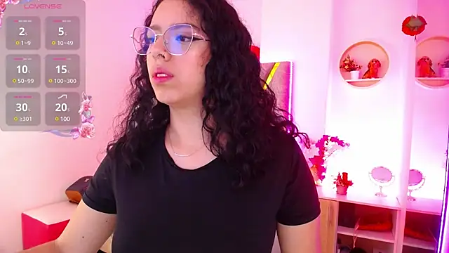 Snapshot of Aurora_Brownn chatting on 03-10-25, 03:56 Aurora Brownn online show from 03-10-25, 03:56