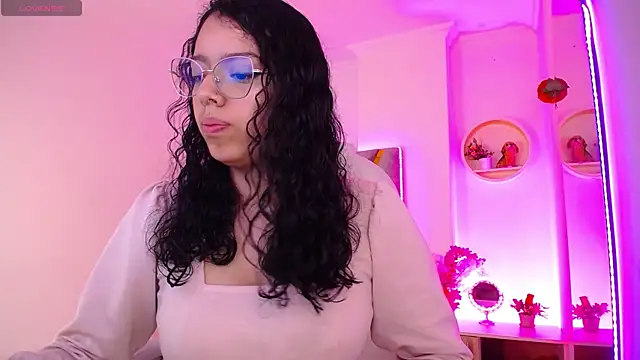 Snapshot of Aurora_Brownn chatting on 03-13-25, 04:27 Aurora Brownn online show from 03-13-25, 04:27