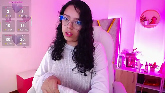 Snapshot of Aurora_Brownn chatting on 03-14-25, 04:10 Aurora Brownn online show from 03-14-25, 04:10