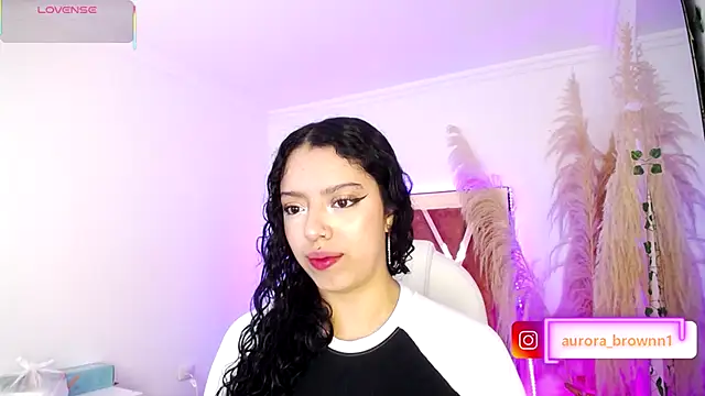 Snapshot of Aurora_Brownn chatting on 09-14-25, 04:11 Aurora Brownn online show from 09-14-25, 04:11