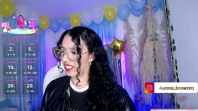 Snapshot of Aurora_Brownn chatting on 09-29-25, 01:44 Aurora Brownn online show from 09-29-25, 01:44