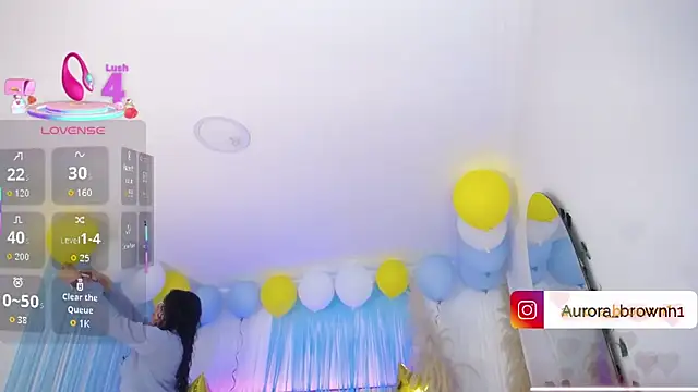 Snapshot of Aurora_Brownn chatting on 10-07-25, 04:42 Aurora Brownn online show from 10-07-25, 04:42