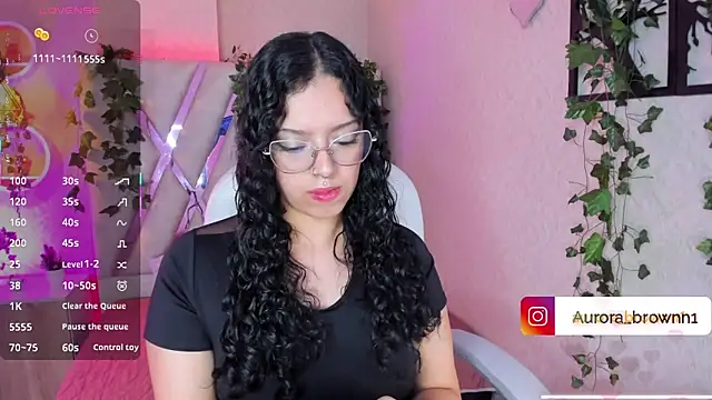 Snapshot of Aurora_Brownn chatting on 11-05-25, 04:45 Aurora Brownn online show from 11-05-25, 04:45