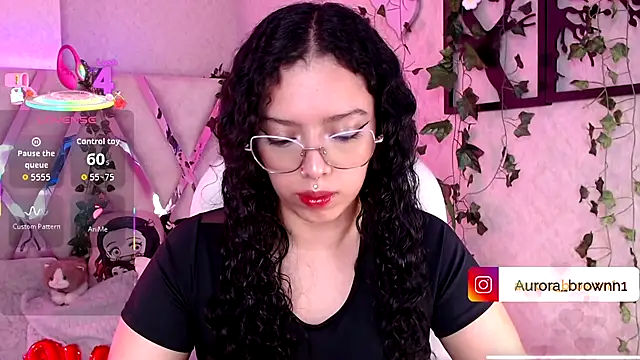 Aurora Brownn online show from 11-20-25, 04:23