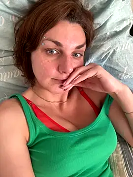 Snapshot of Magic__smile chatting on 10-21-25, 10:05 Magic smile online show from 10-21-25, 10:05