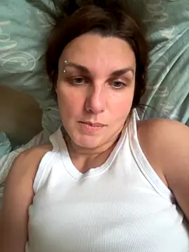 Snapshot of Magic__smile chatting on 10-28-25, 11:47 Magic smile online show from 10-28-25, 11:47