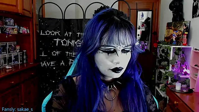 Snapshot of _sakae_ chatting on 01-11-26, 11:04 sakae online show from 01-11-26, 11:04