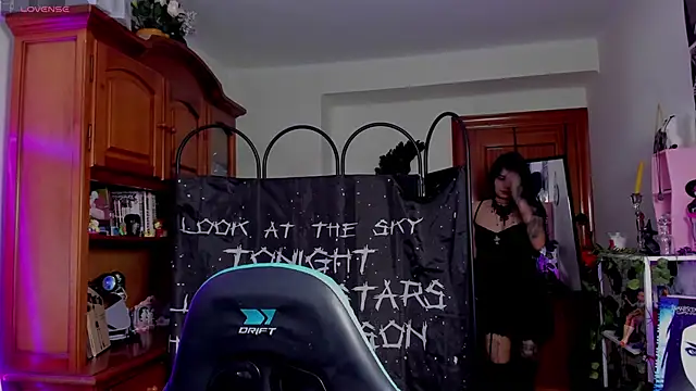  sakae  online show from 04-09-26, 07:14