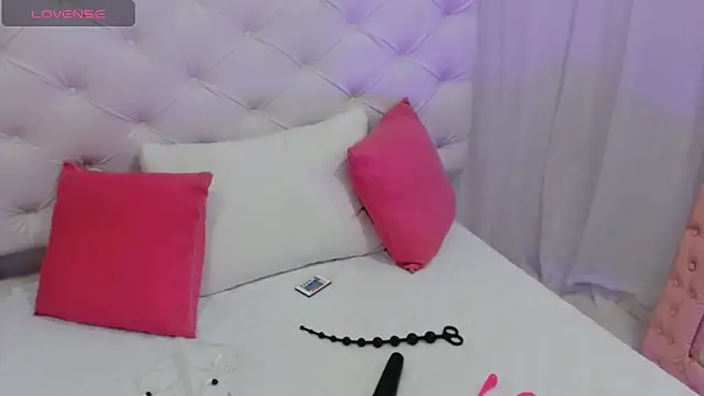 anchela-garcia1 online show from 10-31-25, 02:40