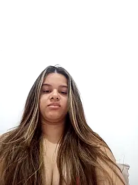 Snapshot of princesaa98 chatting on 12-21-25, 10:33 princesaa98 online show from 12-21-25, 10:33