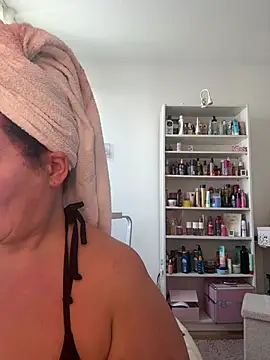 Engel mia online show from 06-22-26, 08:44