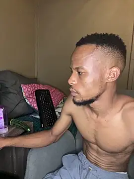 Snapshot of fathomless chatting on 12-15-24, 08:04 fathomless online show from 12-15-24, 08:04