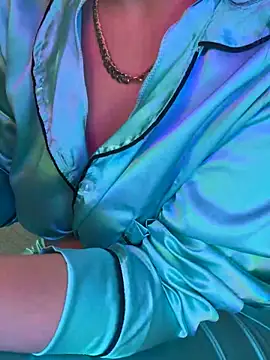 Queendiamon online show from 02-16-25, 11:05