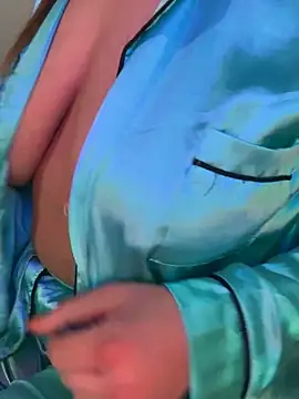 Queendiamon online show from 02-17-25, 02:31