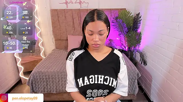 penelope tay1 online show from 01-15-25, 03:22