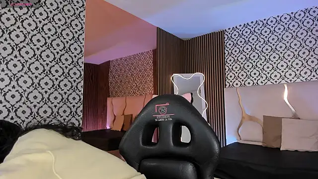 penelope tay1 online show from 02-01-26, 03:27