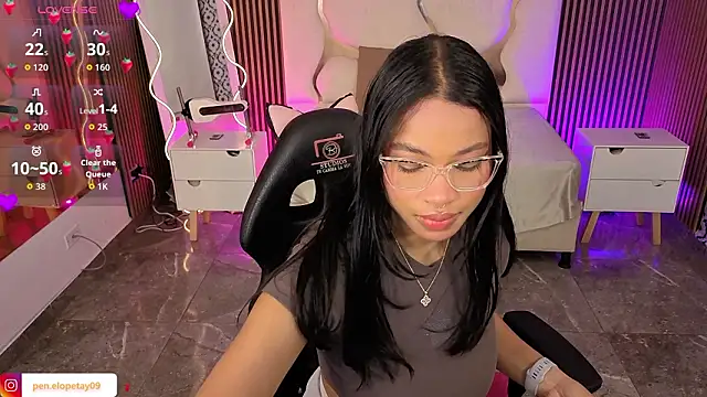 Snapshot of penelope_tay1 chatting on 02-19-26, 03:02 penelope tay1 online show from 02-19-26, 03:02