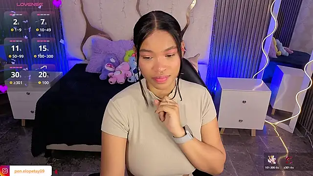 Snapshot of penelope_tay1 chatting on 02-21-26, 03:40 penelope tay1 online show from 02-21-26, 03:40