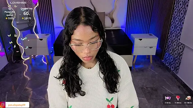 Snapshot of penelope_tay1 chatting on 03-04-26, 03:23 penelope tay1 online show from 03-04-26, 03:23