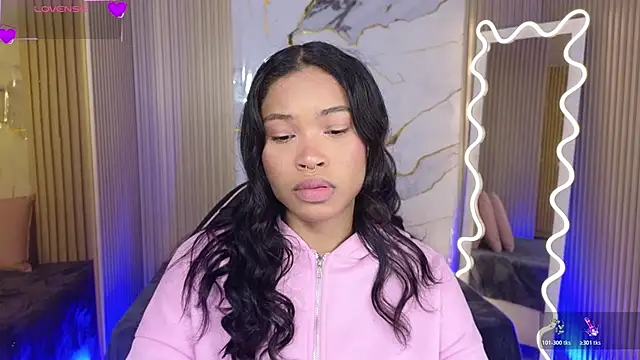 Snapshot of penelope_tay1 chatting on 03-25-26, 03:23 penelope tay1 online show from 03-25-26, 03:23