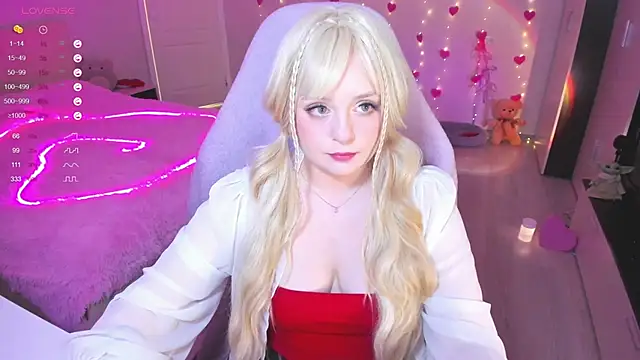 Snapshot of Amy_honey_angel chatting on 02-12-25, 09:31 Amy honey angel online show from 02-12-25, 09:31