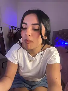 Emily-14 online show from 09-22-25, 01:18